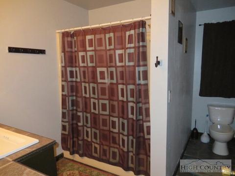 5699 Three Top Rd, Todd, NC 28684 photo 9