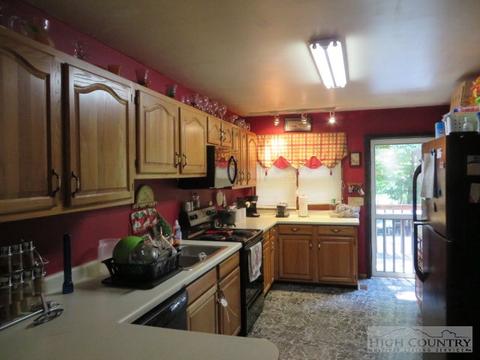 5699 Three Top Rd, Todd, NC 28684 photo 4