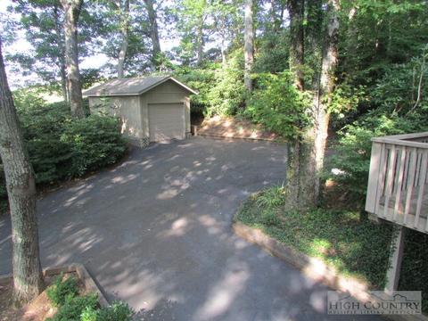 310 Alumni Dr, Boone, NC 28607 photo 39