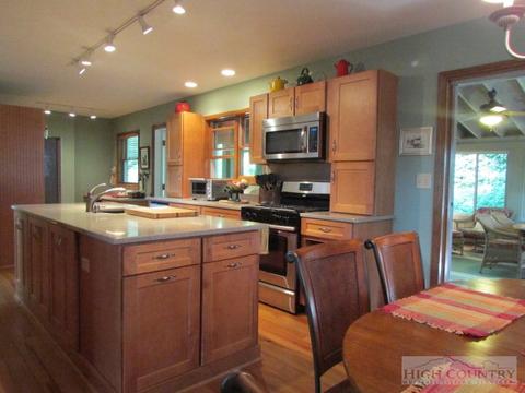 310 Alumni Dr, Boone, NC 28607 photo 9