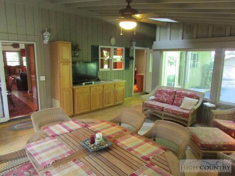 310 Alumni Dr, Boone, NC 28607 photo 17