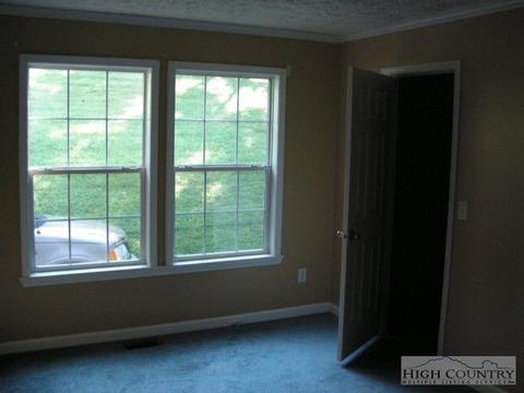 112 Chestnut Mtn, Deep Gap, NC 28618 photo 4