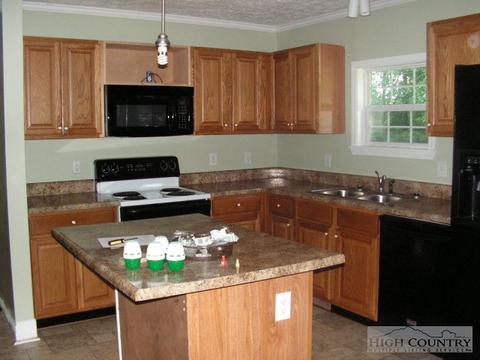 112 Chestnut Mtn, Deep Gap, NC 28618 photo 2