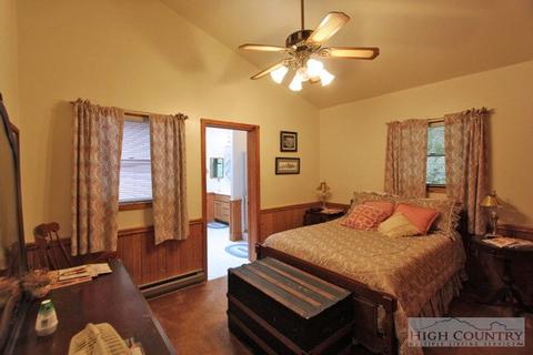 490 Willow Mountain Dr, Vilas, NC 28692 photo 6