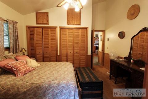 490 Willow Mountain Dr, Vilas, NC 28692 photo 7