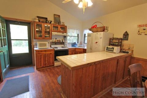 490 Willow Mountain Dr, Vilas, NC 28692 photo 32