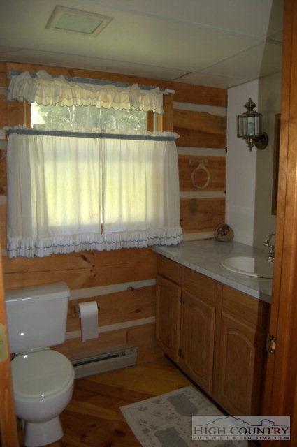 2874 Little Windfall Rd, Lansing, NC 28643 photo 14