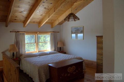 2874 Little Windfall Rd, Lansing, NC 28643 photo 4