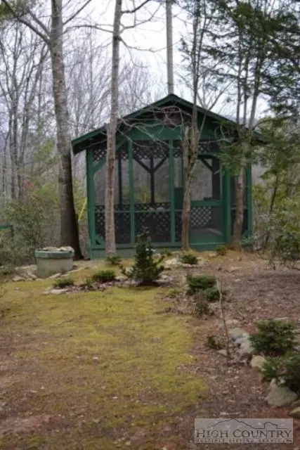 393 Bear Run, Lenoir, NC 28645 photo 4