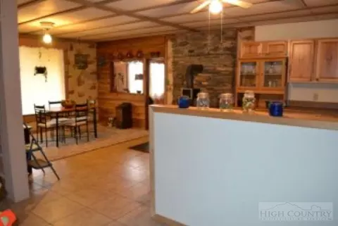 393 Bear Run, Lenoir, NC 28645 photo 9