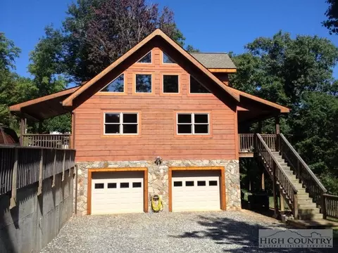 1050 Patton Ridge Rd, Purlear, NC 28665 photo 2