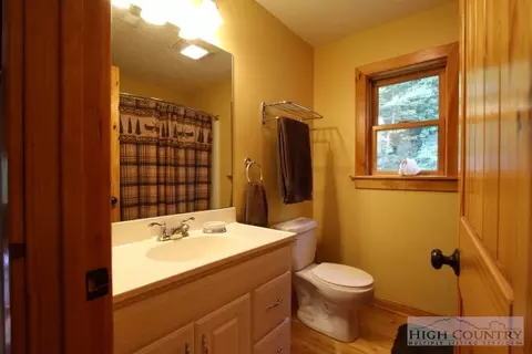 1050 Patton Ridge Rd, Purlear, NC 28665 photo 6