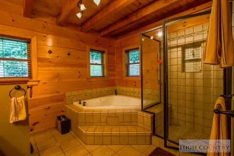 1050 Patton Ridge Rd, Purlear, NC 28665 photo 5
