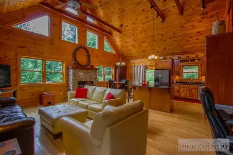 1050 Patton Ridge Rd, Purlear, NC 28665 photo 14