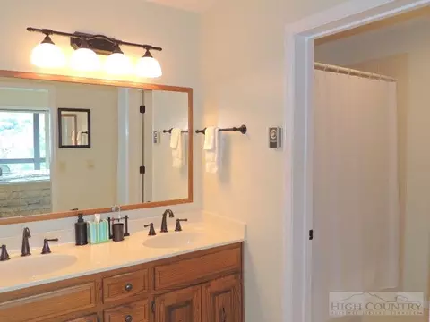 281 Beech, Boone, NC 28607 photo 4
