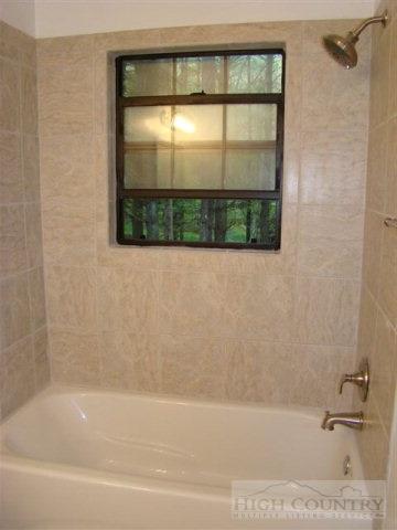 562 Jakes Mountain Rd, Deep Gap, NC 28618 photo 8