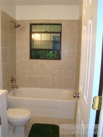 562 Jakes Mountain Rd, Deep Gap, NC 28618 photo 7