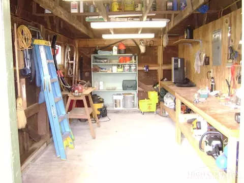 4611 Summit Rd, Purlear, NC 28665 photo 9