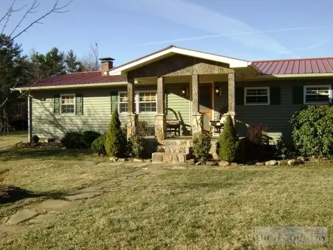 4611 Summit Rd, Purlear, NC 28665 photo 2