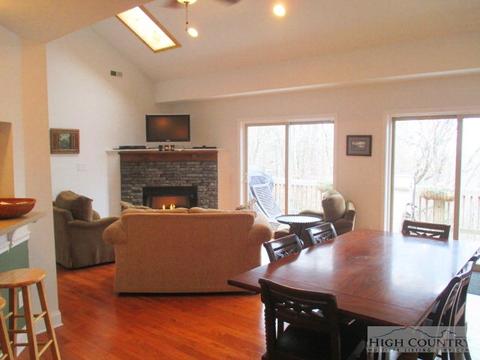 136 Pond Creek Rd, Beech Mountain, NC 28604 photo 9
