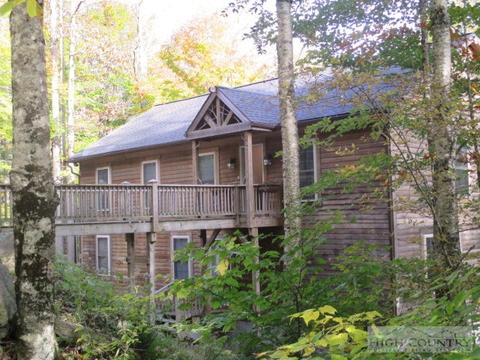 136 Pond Creek Rd, Beech Mountain, NC 28604 photo 2