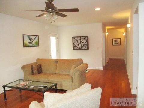 136 Pond Creek Rd, Beech Mountain, NC 28604 photo 12