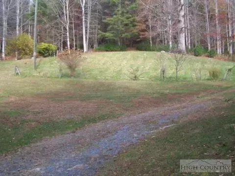 703 Elk Ln, Deep Gap, NC 28618 photo 16