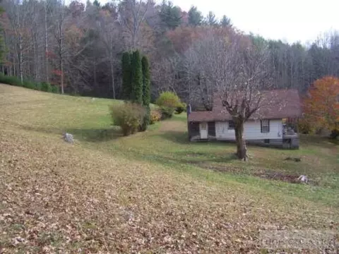 703 Elk Ln, Deep Gap, NC 28618 photo 8