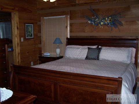 453 Wildcat Estates Dr, Deep Gap, NC 28618 photo 5