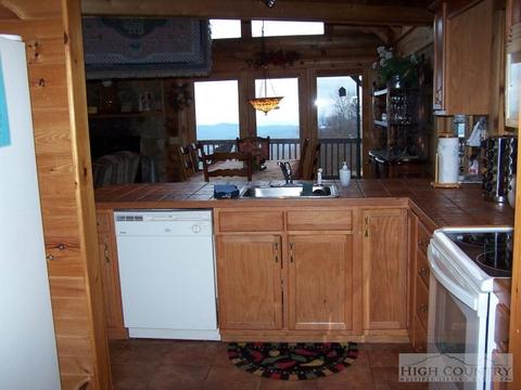 453 Wildcat Estates Dr, Deep Gap, NC 28618 photo 3