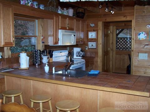 453 Wildcat Estates Dr, Deep Gap, NC 28618 photo 20