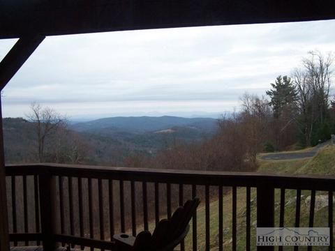 453 Wildcat Estates Dr, Deep Gap, NC 28618 photo 4