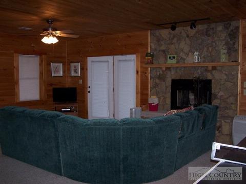 453 Wildcat Estates Dr, Deep Gap, NC 28618 photo 13