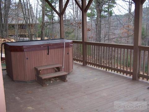 453 Wildcat Estates Dr, Deep Gap, NC 28618 photo 10