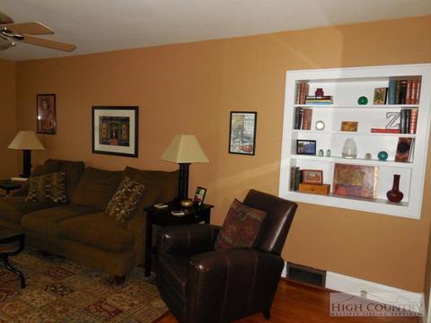211 Crest Dr, Boone, NC 28607 photo 10