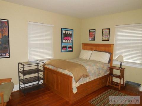 211 Crest Dr, Boone, NC 28607 photo 14