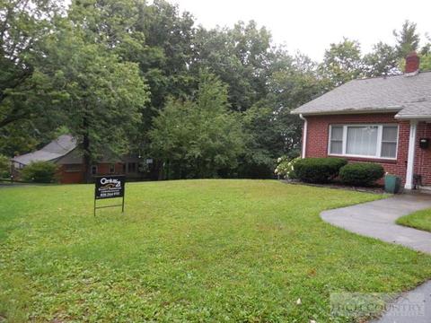 211 Crest Dr, Boone, NC 28607 photo 9