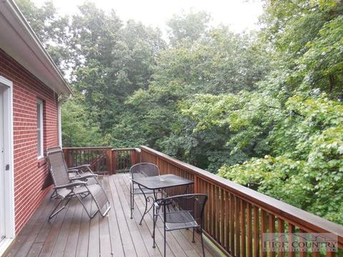 211 Crest Dr, Boone, NC 28607 photo 5