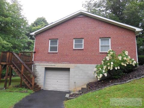211 Crest Dr, Boone, NC 28607 photo 8
