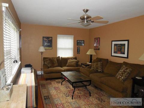 211 Crest Dr, Boone, NC 28607 photo 2