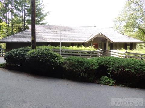 385 Beech, Boone, NC 28607 photo 2