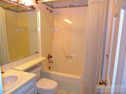 385 Beech, Boone, NC 28607 photo 3