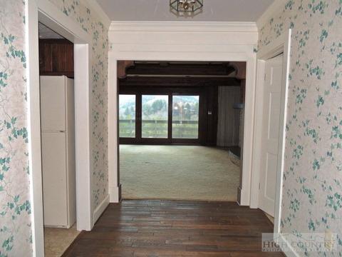 385 Beech, Boone, NC 28607 photo 13