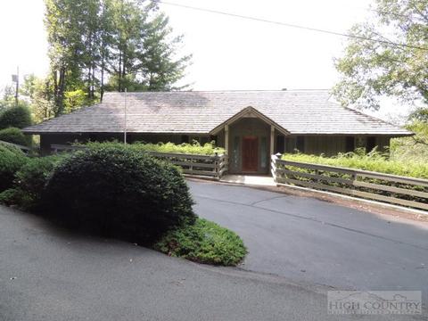385 Beech, Boone, NC 28607 photo 1