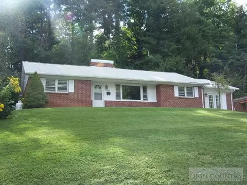207 Cherrybrook Ln, Boone, NC 28607 photo 1