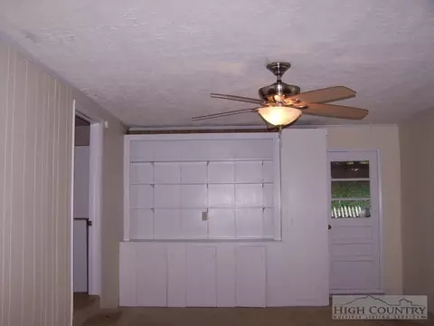 207 Cherrybrook Ln, Boone, NC 28607 photo 6