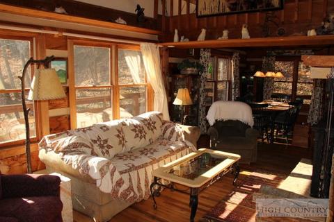 807 Moonshadow Ln, Crumpler, NC 28617 photo 29