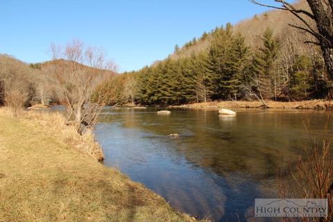 807 Moonshadow Ln, Crumpler, NC 28617 photo 16