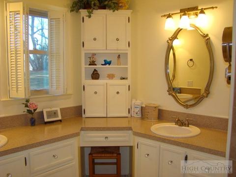 191 Sunny Hill Ln, Deep Gap, NC 28618 photo 5