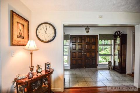 341 Forest Hls, Boone, NC 28607 photo 2